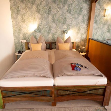 Haus Rose Bed & Breakfast อัลเลนส์บาค ภายนอก รูปภาพ